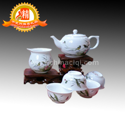 11件套《紅荷花》_日用瓷_按產品分類_禮品瓷,龍年生肖瓷,生肖龍,生肖工藝品,景德鎮陶瓷禮品,景德鎮青花瓷,景德鎮瓷器,藝術瓷,中瓷網陶瓷禮品商城