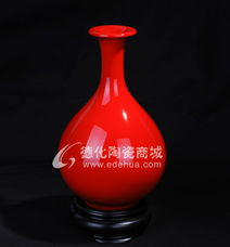 玉壺春陶瓷工藝品 色釉藝術的商務禮品之選